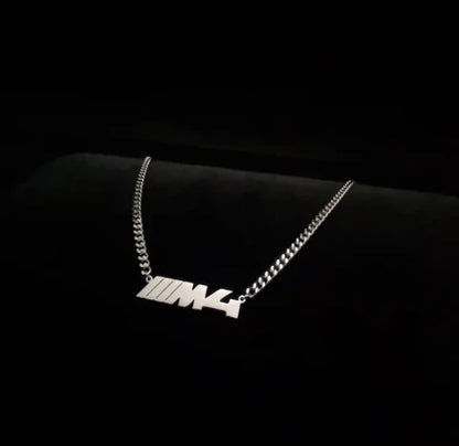 M4 Kolye
